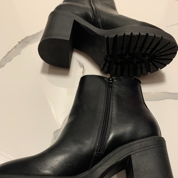 BNIB Steve Madden Boots Turbo S7.5 - Picture 3 of 4